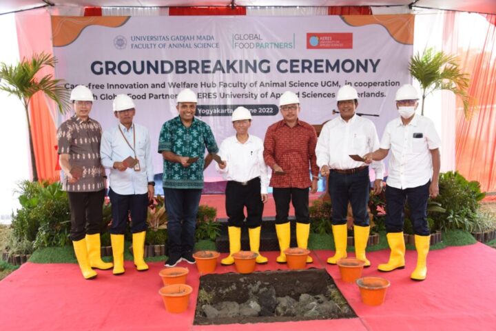 Global Food Partners Bersama Universitas Gadjah Mada dan Aeres University of Applied Sciences Bangun Pusat Pelatihan Internasional Peternakan Ayam Petelur Cage-Free Pertama di Asia
